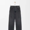 Jeans aus Denim Jeans aus Denim