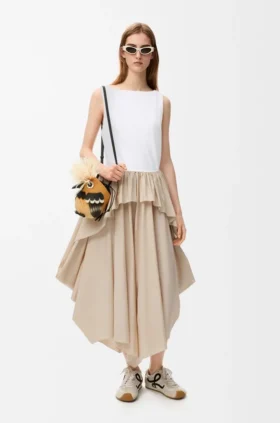 Kleid aus Baumwolle