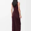Kleid aus Viskose Kleid aus Viskose