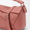 Kleine „Featherlight Puzzle“-Tasche aus Nappa-Lammleder Kleine „Featherlight Puzzle“-Tasche aus Nappa-Lammleder