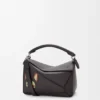 Kleine „Futurist Cat“-Puzzle-Tasche aus klassischem Kalbsleder