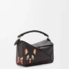 Kleine „Futurist Cat“-Puzzle-Tasche aus klassischem Kalbsleder