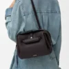 Kleine Madrid-Tasche aus geschmeidigem genarbtem Kalbsleder