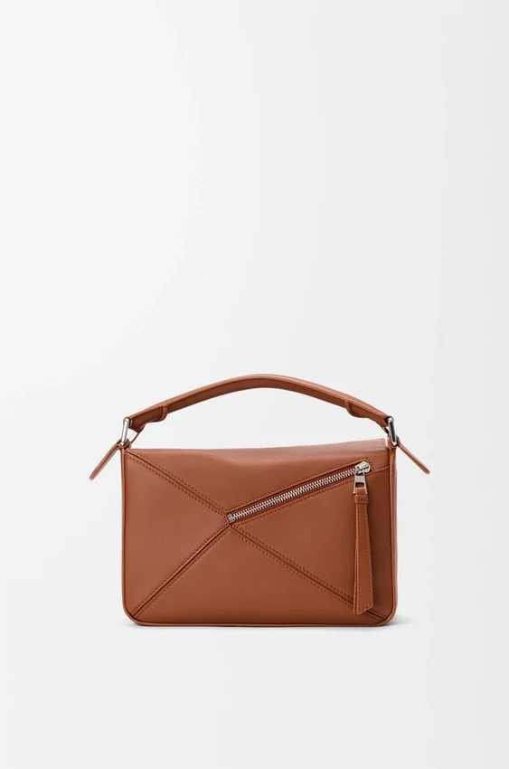 Kleine, mehrschichtige Puzzle-Tasche aus klassischem Kalbsleder Kleine, mehrschichtige Puzzle-Tasche aus klassischem Kalbsleder