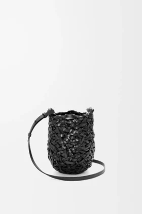 Kleine „Nest Basket“-Tasche aus Kalbsleder