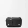 Kleine Pebble-Messenger Bag aus geschmeidigem, genarbtem Kalbsleder Kleine Pebble-Messenger Bag aus geschmeidigem, genarbtem Kalbsleder