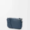 Kleine Pebble-Messenger Bag aus geschmeidigem, genarbtem Kalbsleder Kleine Pebble-Messenger Bag aus geschmeidigem, genarbtem Kalbsleder