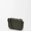 Kleine Pebble-Messenger Bag aus geschmeidigem, genarbtem Kalbsleder Kleine Pebble-Messenger Bag aus geschmeidigem, genarbtem Kalbsleder