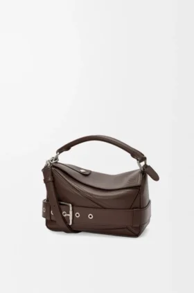 Kleine „Puzzle Biker“-Tasche aus glänzendem Kalbsleder Kleine „Puzzle Biker“-Tasche aus glänzendem Kalbsleder