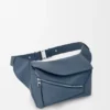 Kleine Puzzle Edge-Gürteltasche aus klassischem Kalbsleder Kleine Puzzle Edge-Gürteltasche aus klassischem Kalbsleder