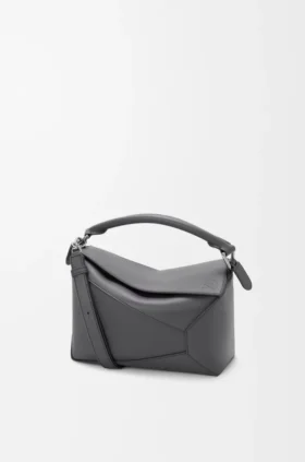 Kleine „Puzzle Edge“-Tasche aus klassischem Kalbsleder Kleine „Puzzle Edge“-Tasche aus klassischem Kalbsleder