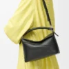 Kleine „Puzzle Edge“-Tasche aus klassischem Kalbsleder Kleine „Puzzle Edge“-Tasche aus klassischem Kalbsleder