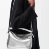 Kleine „Puzzle Edge“-Tasche aus laminiertem Lammleder Kleine „Puzzle Edge“-Tasche aus laminiertem Lammleder