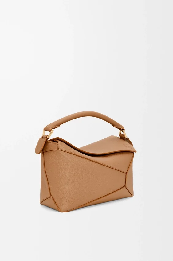 Kleine Puzzle Edge-Tasche aus weichem, genarbtem Kalbsleder Kleine Puzzle Edge-Tasche aus weichem, genarbtem Kalbsleder