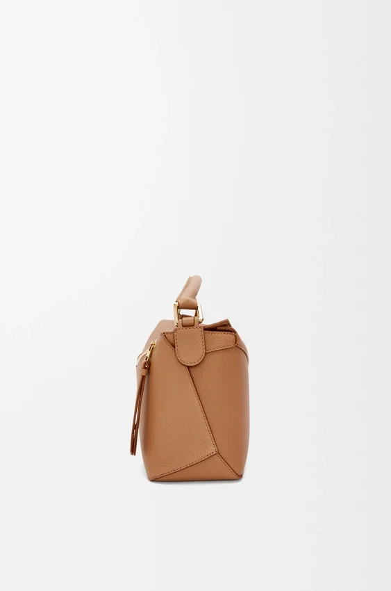 Kleine Puzzle Edge-Tasche aus weichem, genarbtem Kalbsleder Kleine Puzzle Edge-Tasche aus weichem, genarbtem Kalbsleder