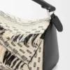 Kleine „Puzzle“-Tasche aus gewebtem Textil Kleine „Puzzle“-Tasche aus gewebtem Textil
