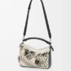 Kleine „Puzzle“-Tasche aus gewebtem Textil Kleine „Puzzle“-Tasche aus gewebtem Textil