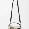 Kleine „Puzzle“-Tasche aus gewebtem Textil Kleine „Puzzle“-Tasche aus gewebtem Textil