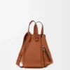 Kleine „Small Hammock“-Tasche aus klassischem Kalbsleder Kleine „Small Hammock“-Tasche aus klassischem Kalbsleder