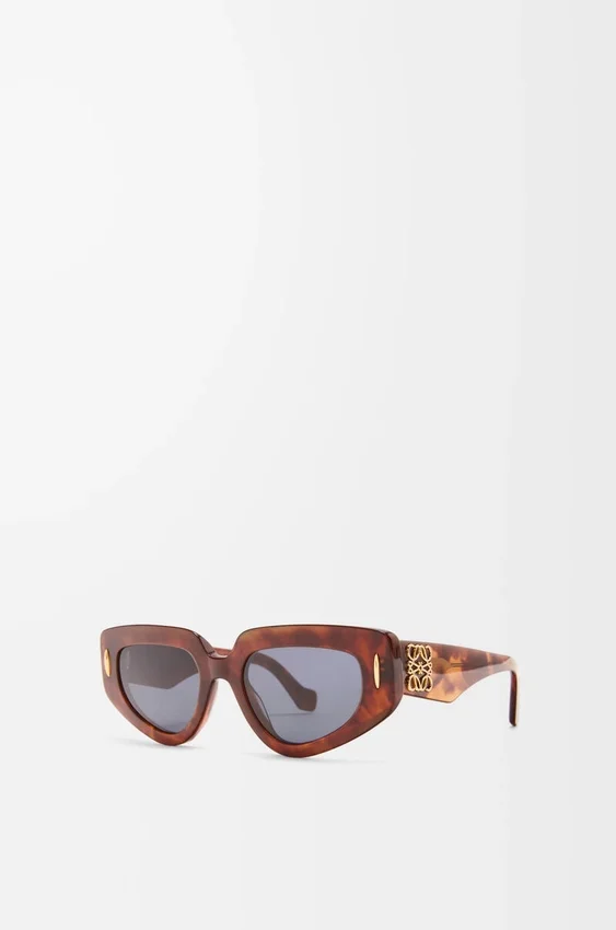 Kleine Sonnenbrille im Schmetterlings-Design Kleine Sonnenbrille im Schmetterlings-Design