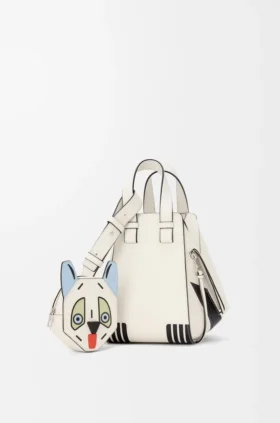 Kompakte „Futurist Cat“-Hammock-Tasche aus klassischem Kalbsleder