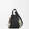 Kompakte „Hammock“-Tasche aus gewebtem Textil