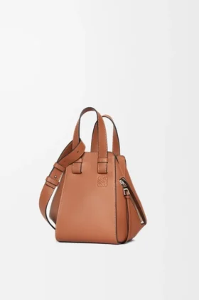 Kompakte „Hammock“-Tasche aus klassischem Kalbsleder
