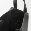 Kompakte „Hammock“-Tasche aus klassischem Kalbsleder Kompakte „Hammock“-Tasche aus klassischem Kalbsleder