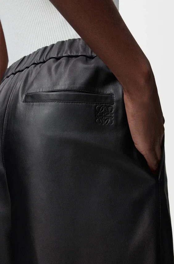 Kurze Hose aus Nappa-Lammleder Kurze Hose aus Nappa-Lammleder