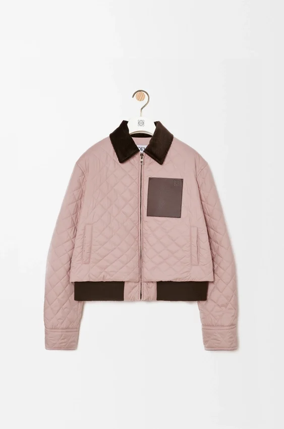 Kurze Jacke aus Funktionsstoff Kurze Jacke aus Funktionsstoff