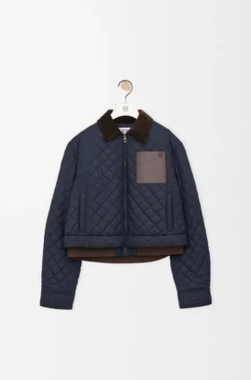 Kurze Jacke aus Funktionsstoff