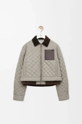 Kurze Jacke aus Funktionsstoff