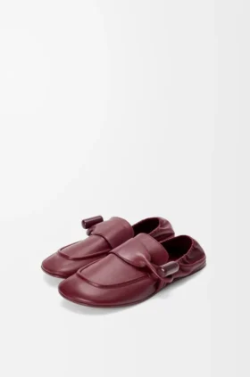 Loafer mit Toggle-Verschluss aus glänzendem, glattem Kalbsleder