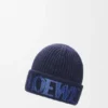 Loewe-Mütze aus Wolle Loewe-Mütze aus Wolle