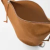 „Loop Bucket“ aus Kalbsveloursleder „Loop Bucket“ aus Kalbsveloursleder