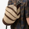 „Loop Bucket“ aus Raffia „Loop Bucket“ aus Raffia