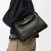 Madrid-Tasche in mittlerer Größe aus geschmeidigem Kalbsleder Madrid-Tasche in mittlerer Größe aus geschmeidigem Kalbsleder