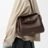 Madrid-Tasche in mittlerer Größe aus geschmeidigem Kalbsleder Madrid-Tasche in mittlerer Größe aus geschmeidigem Kalbsleder