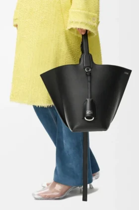 Medium Bilbao Bucket aus glattem Kalbsleder