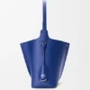 Medium Bilbao Bucket aus glattem Kalbsleder Medium Bilbao Bucket aus glattem Kalbsleder