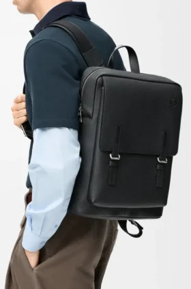 Militärrucksack aus weichem, genarbtem Kalbsleder