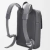 Militärrucksack aus weichem, genarbtem Kalbsleder Militärrucksack aus weichem, genarbtem Kalbsleder