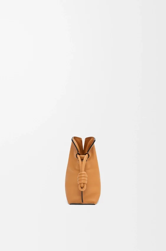 Mini-Flamenco-Clutch aus Nappa-Kalbsleder Mini-Flamenco-Clutch aus Nappa-Kalbsleder