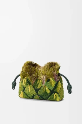 Mini-Flamenco-Clutch mit Perlenverzierung