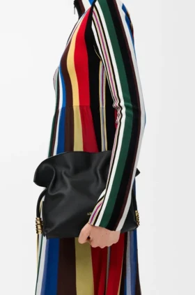 Mini-Flamenco-Clutch mit Spiralverzierung aus Nappa-Kalbsleder