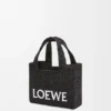 Mini-Font Tote mit loewe-Schriftzug aus Raffia Mini-Font Tote mit loewe-Schriftzug aus Raffia