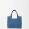 Mini-Font Tote mit loewe-Schriftzug aus Raffia Mini-Font Tote mit loewe-Schriftzug aus Raffia