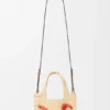 Mini-Font Tote mit loewe-Schriftzug aus Raffia Mini-Font Tote mit loewe-Schriftzug aus Raffia