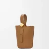 Mini-Pebble Bucket aus glattem Kalbsleder Mini-Pebble Bucket aus glattem Kalbsleder