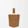 Mini-Pebble Bucket aus glattem Kalbsleder Mini-Pebble Bucket aus glattem Kalbsleder
